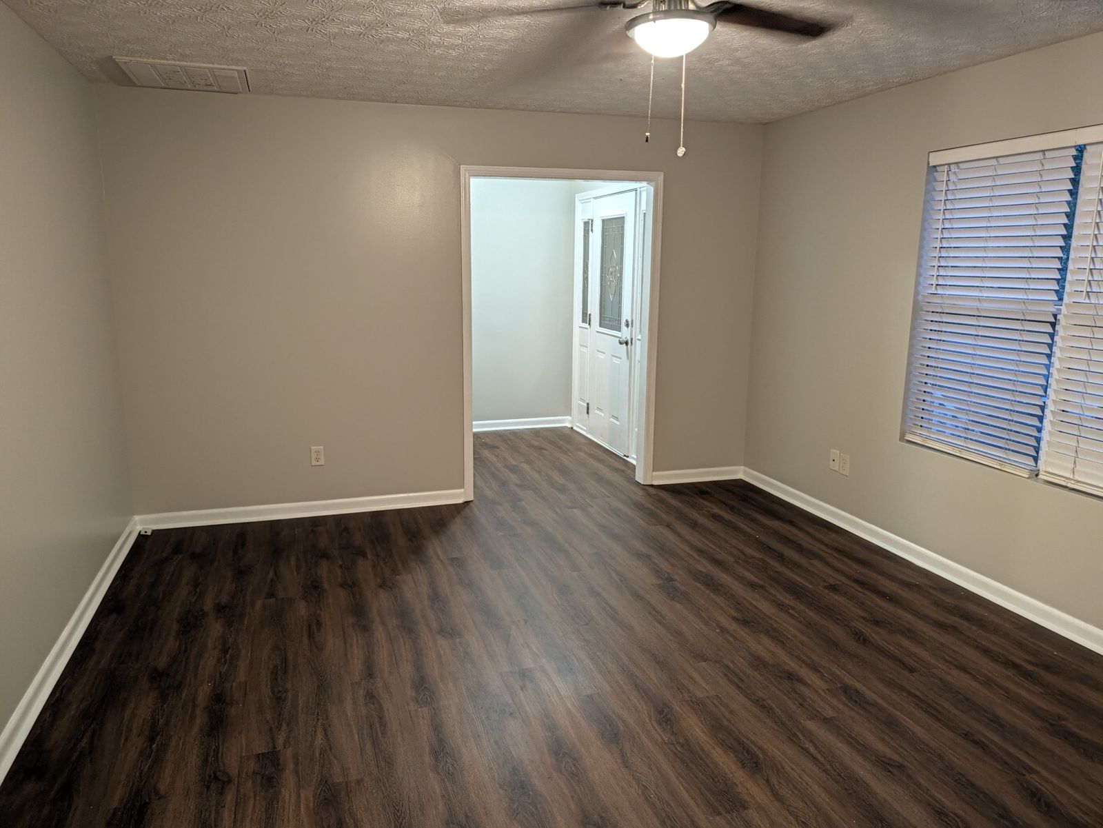 Living room looking toward the front entry